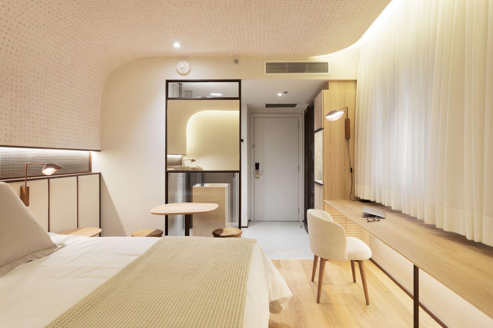 Qoya Hotel Curitiba, Curio Collection By Hilton Bagian luar foto A room at the hotel