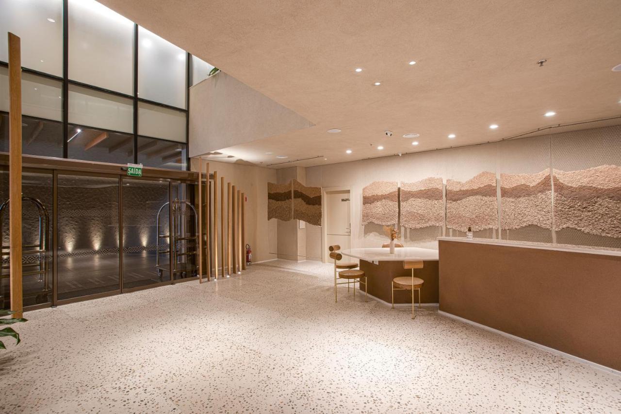 Qoya Hotel Curitiba, Curio Collection By Hilton Bagian luar foto Interior of the hotel